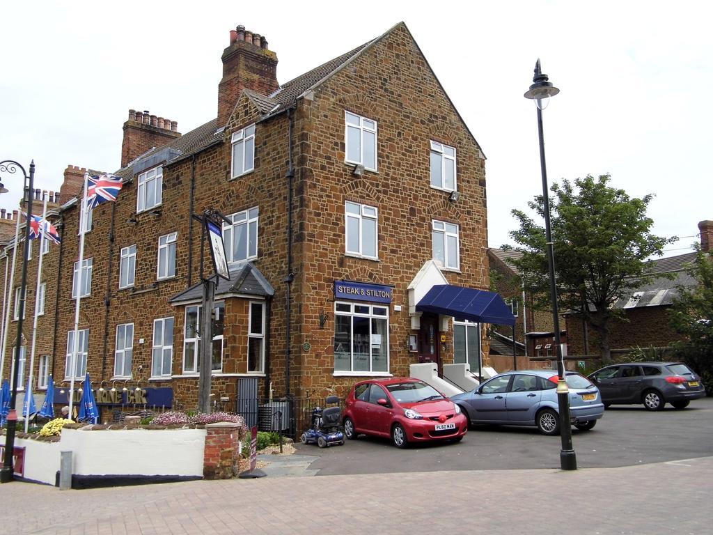 Marine Bar Pub With Rooms ฮันสแตนตัน ภายนอก รูปภาพ